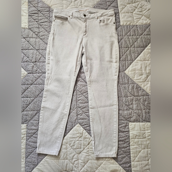 Michael Kors Denim - Michael Kors Izzy Skinny White Jeans